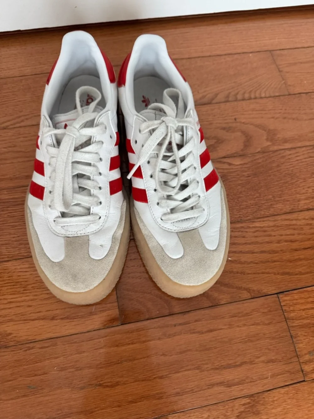 Women Adidas Samba with Red Stripes - Picture 1 of 3